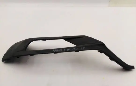 Volvo XC90 Front bumper splitter molding 31383800