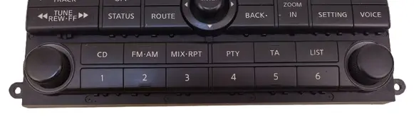 Nissan Pathfinder R51 Central console control unit 28395EP005