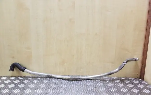 Volkswagen Touareg I Engine coolant pipe/hose 7L0819329C