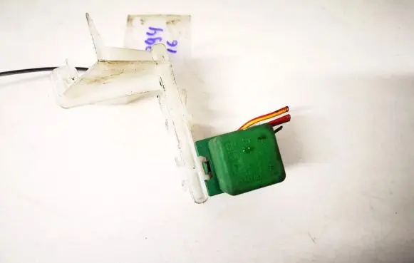 Opel Omega B2 Other relay 03447012
