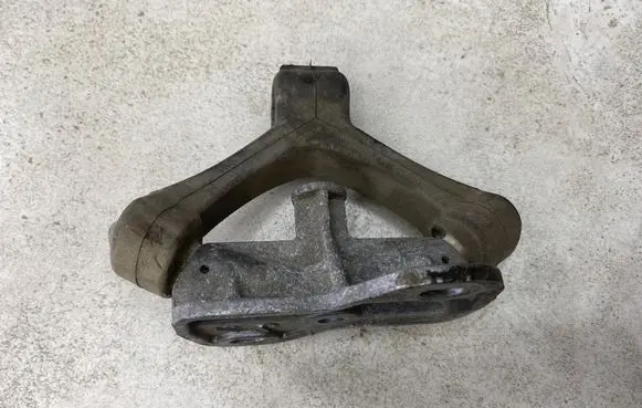 Muffler mount bracket/holder