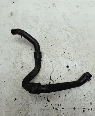 Coolant pipe/hose
