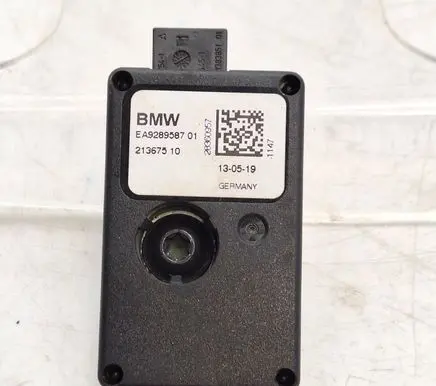 BMW 2 F46 Aerial antenna amplifier 213675 9289587 65209289587