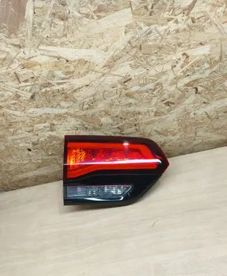 Jeep Grand Cherokee Tailgate rear/tail lights P68142945AD 68142945AD