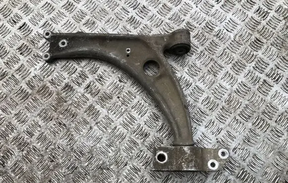 Volkswagen PASSAT CC Front lower control arm/wishbone 3C0407153