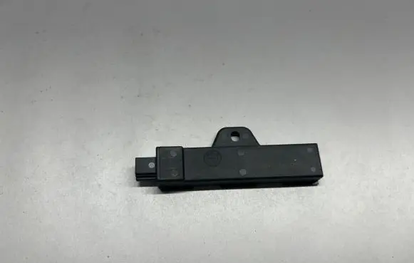 BMW 7 F01 F02 F03 F04 Keyless system antenna 9220832 65209220832