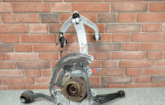 BMW X5 E70 Front wheel hub 6773783