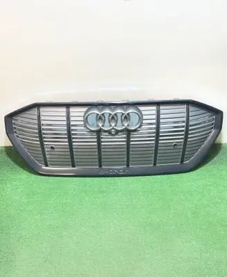 Audi e-tron Front bumper upper radiator grill 4KE853651
