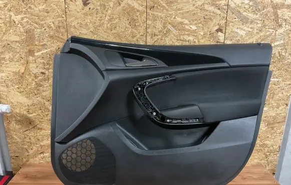 Opel Insignia A Front door card panel trim 13277376 1043902