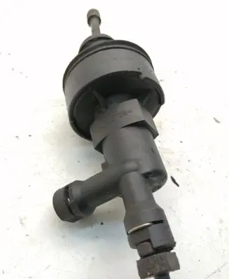 Clutch slave cylinder