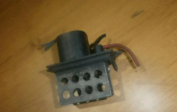 Renault 19 Heater blower motor/fan resistor 020619m