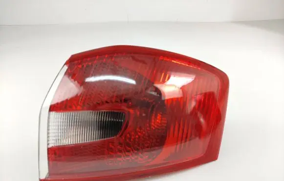 Ford Kuga I Rear/tail lights 8V4113404AH