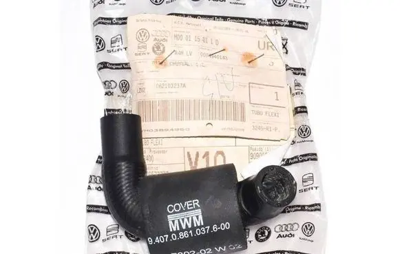 Volkswagen II LT Breather/breather pipe/hose 062103237A