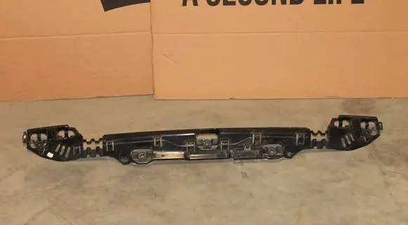 BMW 2 F22 F23 Rear bumper mounting bracket 7285532 10833610