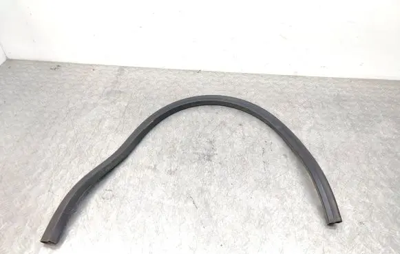 Audi A3 S3 8V Engine compartment rubber 8V0823723DE