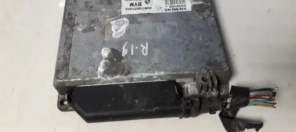 Renault 19 Engine control unit/module 7700731802 S100811102