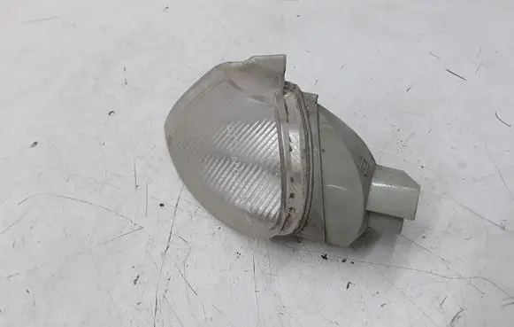 Renault Laguna I Front indicator light G7700820126