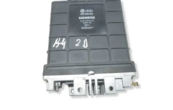 Audi 80 90 S2 B4 Engine control unit/module 039906022 5WP4118