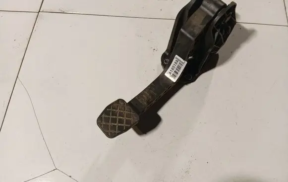 Seat Leon (1P) Clutch pedal 1K1721059CG