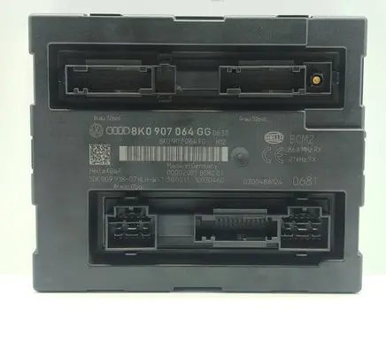 Audi A4 S4 B8 8K Comfort/convenience module 8K0907064GG