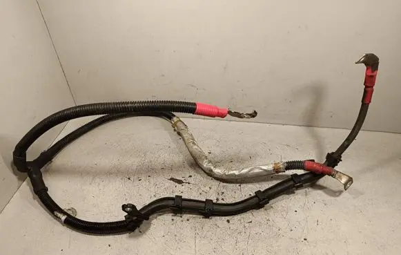 BMW 4 F32 F33 Positive cable (battery) 