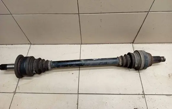 BMW X4 F26 Rear driveshaft 7612797
