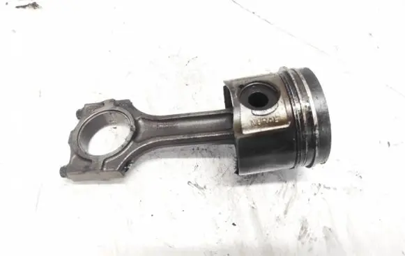 BMW X5 E53 Piston with connecting rod