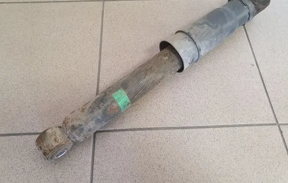 Opel Vivaro Rear shock absorber/damper