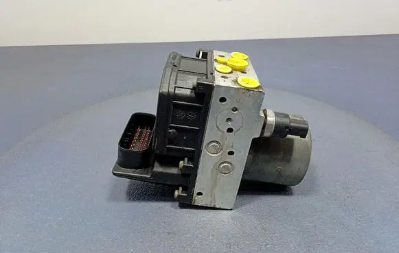 Toyota Avensis Verso ABS Pump 4454005050