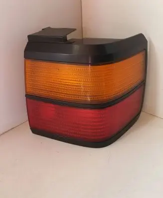 Volkswagen PASSAT B3 Rear/tail lights 357945112