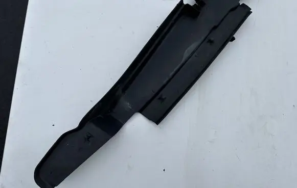 Ford Explorer Fender end trim BB53A02078