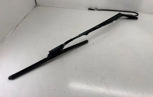 Alfa Romeo Stelvio Front wiper blade arm 640874432