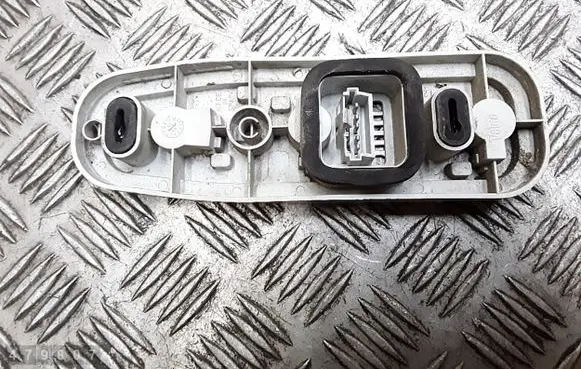 Renault Twingo I Tail light bulb cover holder