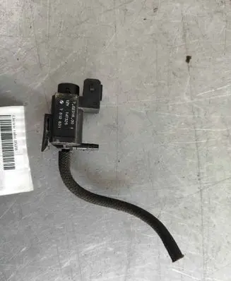 BMW 7 F01 F02 F03 F04 Turbo solenoid valve 11747810831 11741742712 7810831