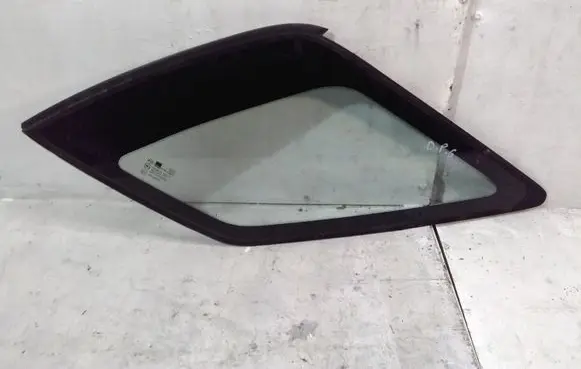 KIA Sorento Rear side window