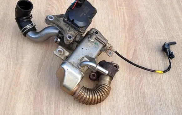 Renault Scenic RX EGR valve cooler 147350264R