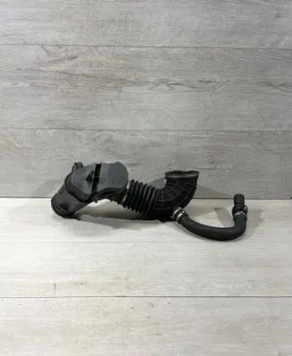 Intake resonator