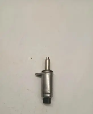 Porsche Macan (95B) Camshaft vanos timing valve 06E103697