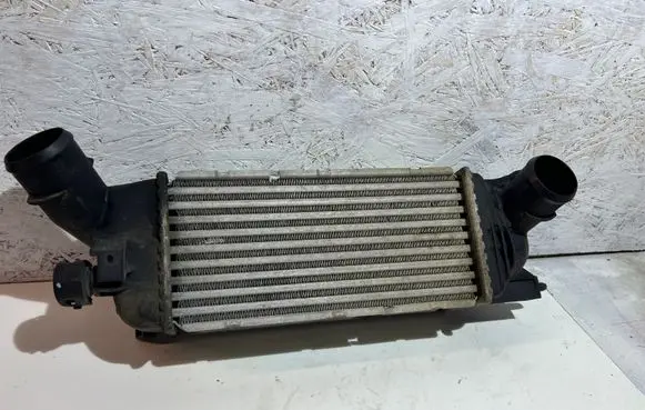 Citroen C5 Intercooler radiator 9645682880