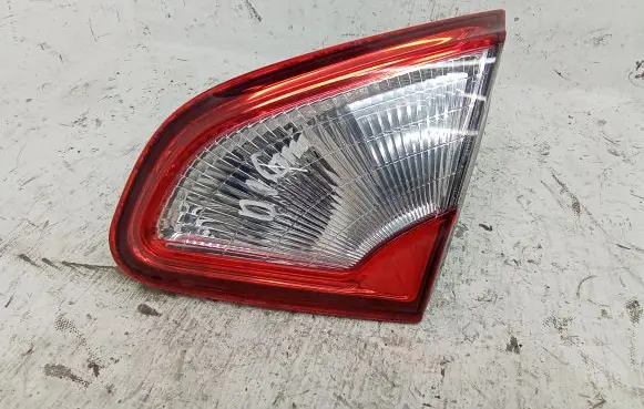 Nissan Qashqai Tailgate rear/tail lights B26550BR01A 89503209