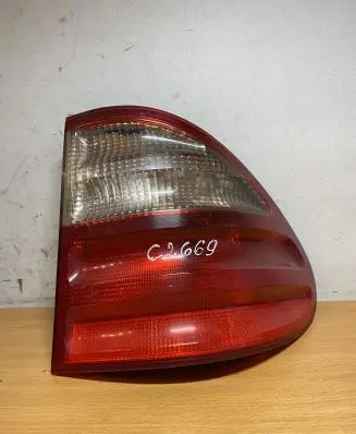 Mercedes-Benz E W210 Rear/tail lights A2108205464 C2669