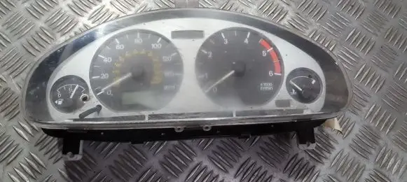 Mitsubishi Carisma Speedometer (instrument cluster) mr916032
