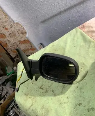 Nissan Micra Front door electric wing mirror E2021031