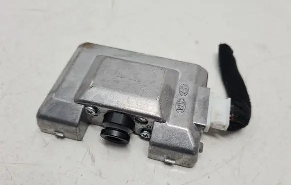 Windshield/windscreen camera