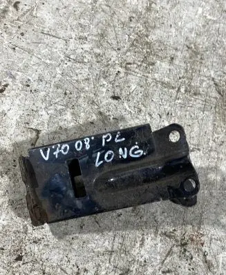 Volvo V70 Front bumper shock/impact absorber 