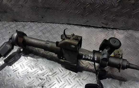 Nissan Almera Steering wheel axle