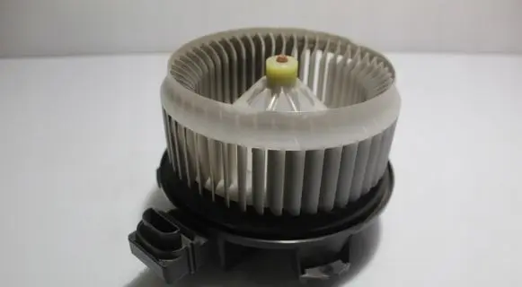 Jaguar XJ X351 Heater fan/blower AV2727005391