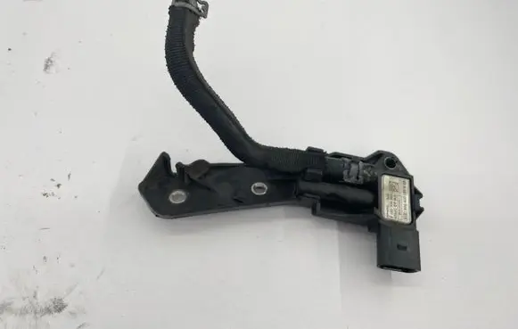 Audi Q5 SQ5 8R Exhaust gas pressure sensor 059906051A