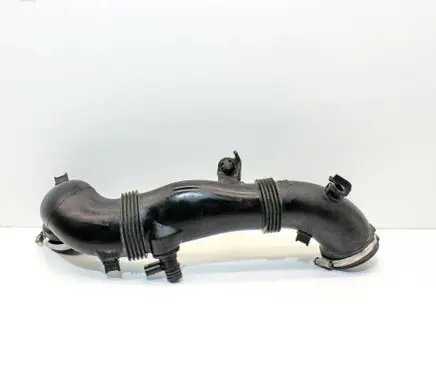 Mercedes-Benz C W205 Air intake duct part A6260900137