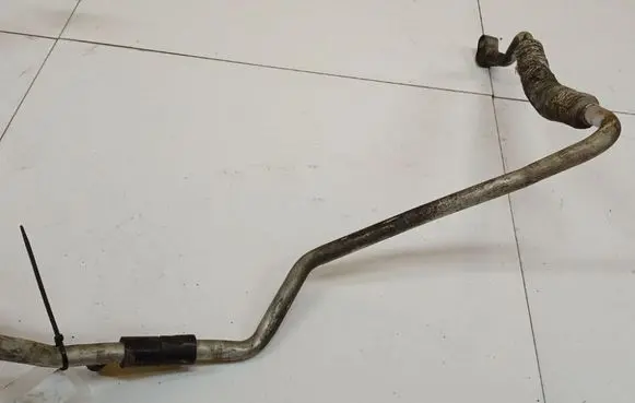 Volkswagen Touran I Air conditioning (A/C) pipe/hose 